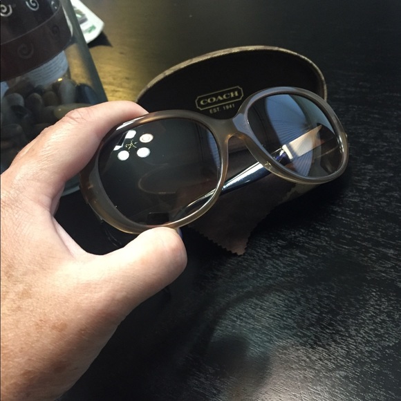 Coach Sunglasses - Picture 5 of 6